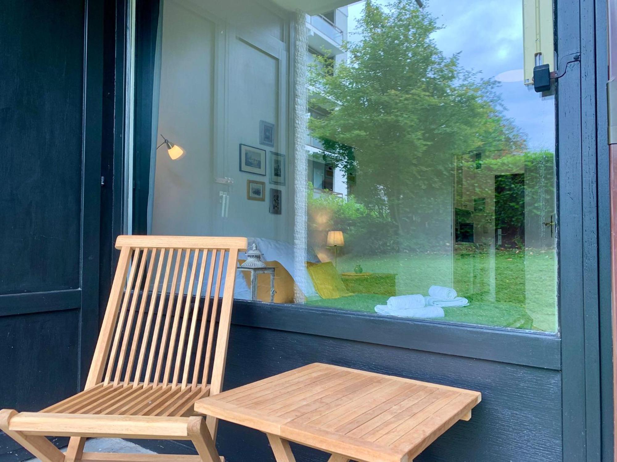 Tt Living Apartment Luebeck I Souterrain Wohnung Mit Terrasse I Naehe Hbf I Kostenlos Parken Esterno foto